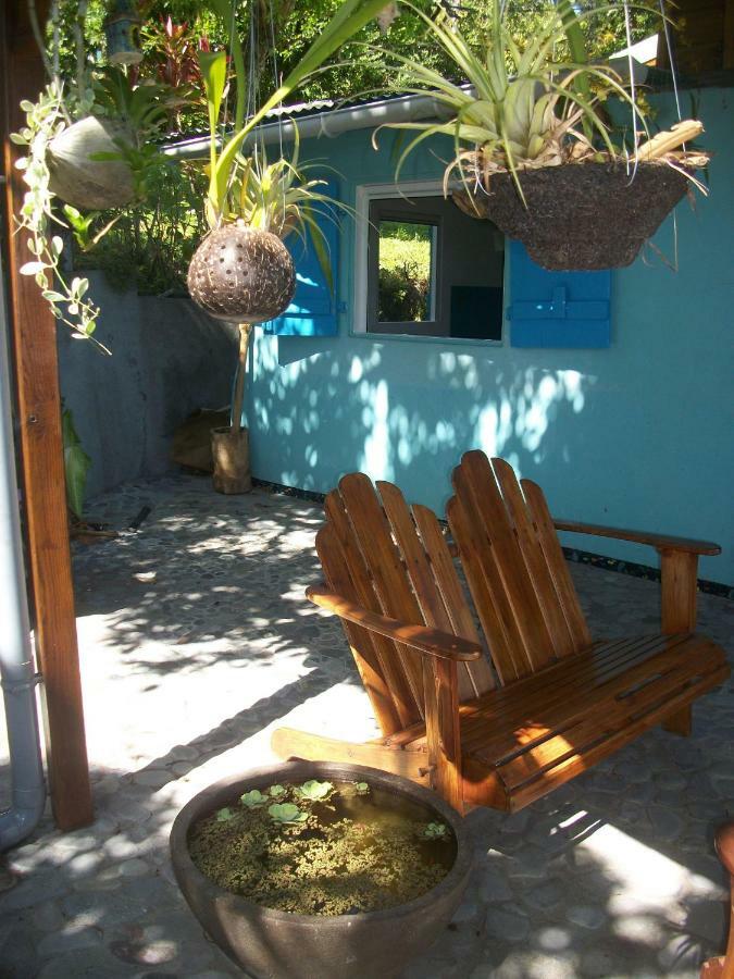 Mango Tree Lodge Bouillante Buitenkant foto